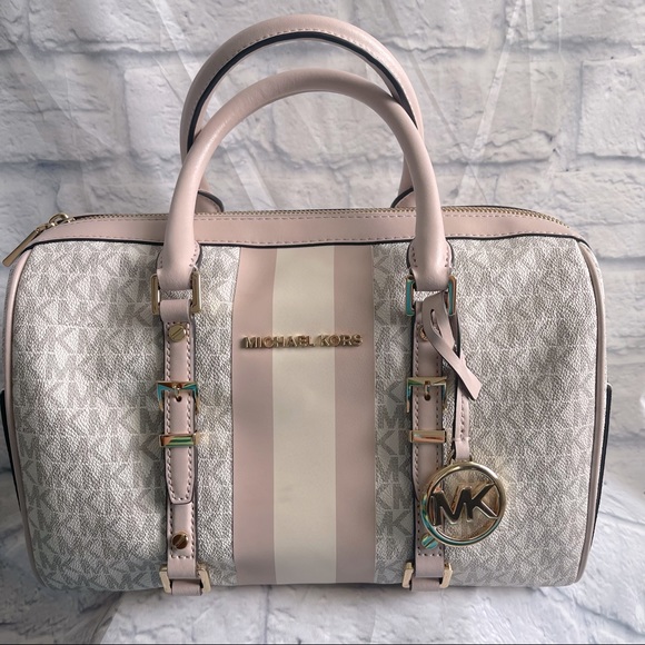 Authentic Michael Kors Bedford Travel Purse - Picture 2 of 5